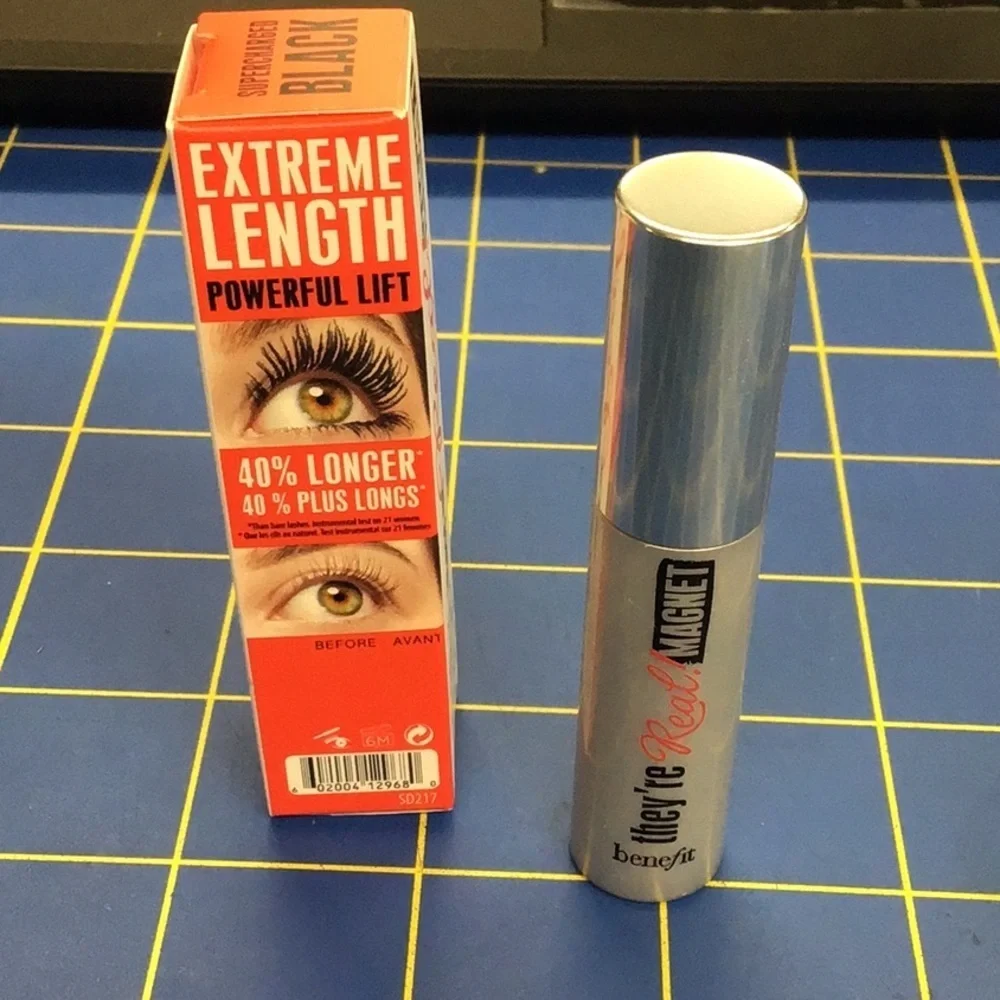Benefit Cosmetics they’re REAL Magnet 0.1 oz Black